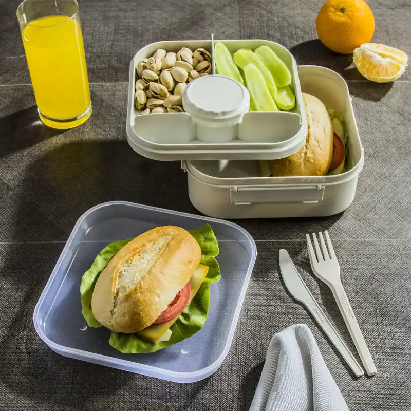 BRANQ Lido 1,6 l biały - lunch box / śniadaniówka ze sztućcami trzykomorowa Okazja