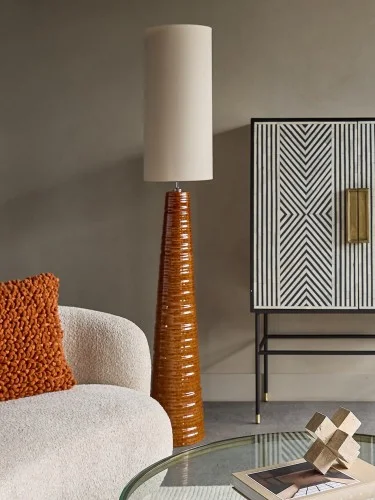 Nowość Lampa Stojąca Bremner Terracotta 181 cm ceramiczna podstawa jasny abażur